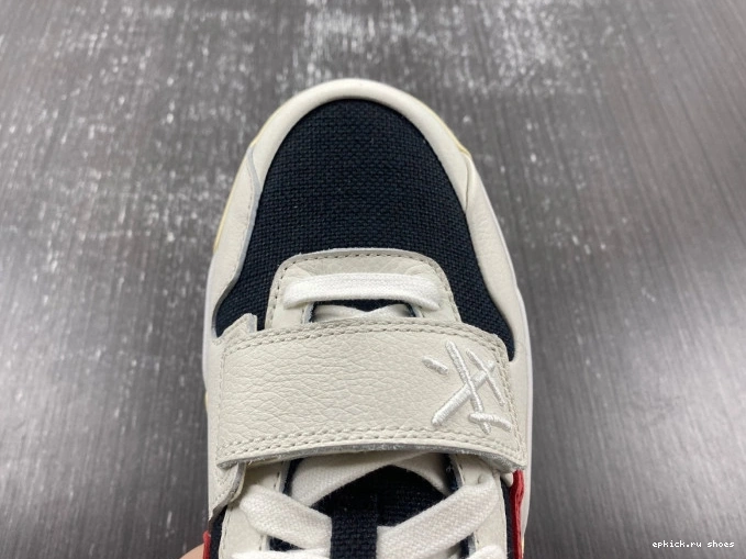 Rep TRAVIS FZ8117-100 X THE JORDAN CUT SCOTT CHECK 0822